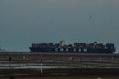 blick-auf-containerschiffe